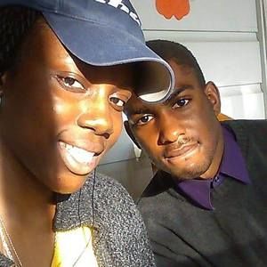 Meet your Posher, Ronhalia